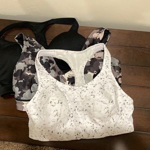 3 sports bras size L